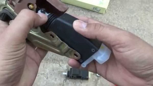 Ремонт дверных замков г. Рязань